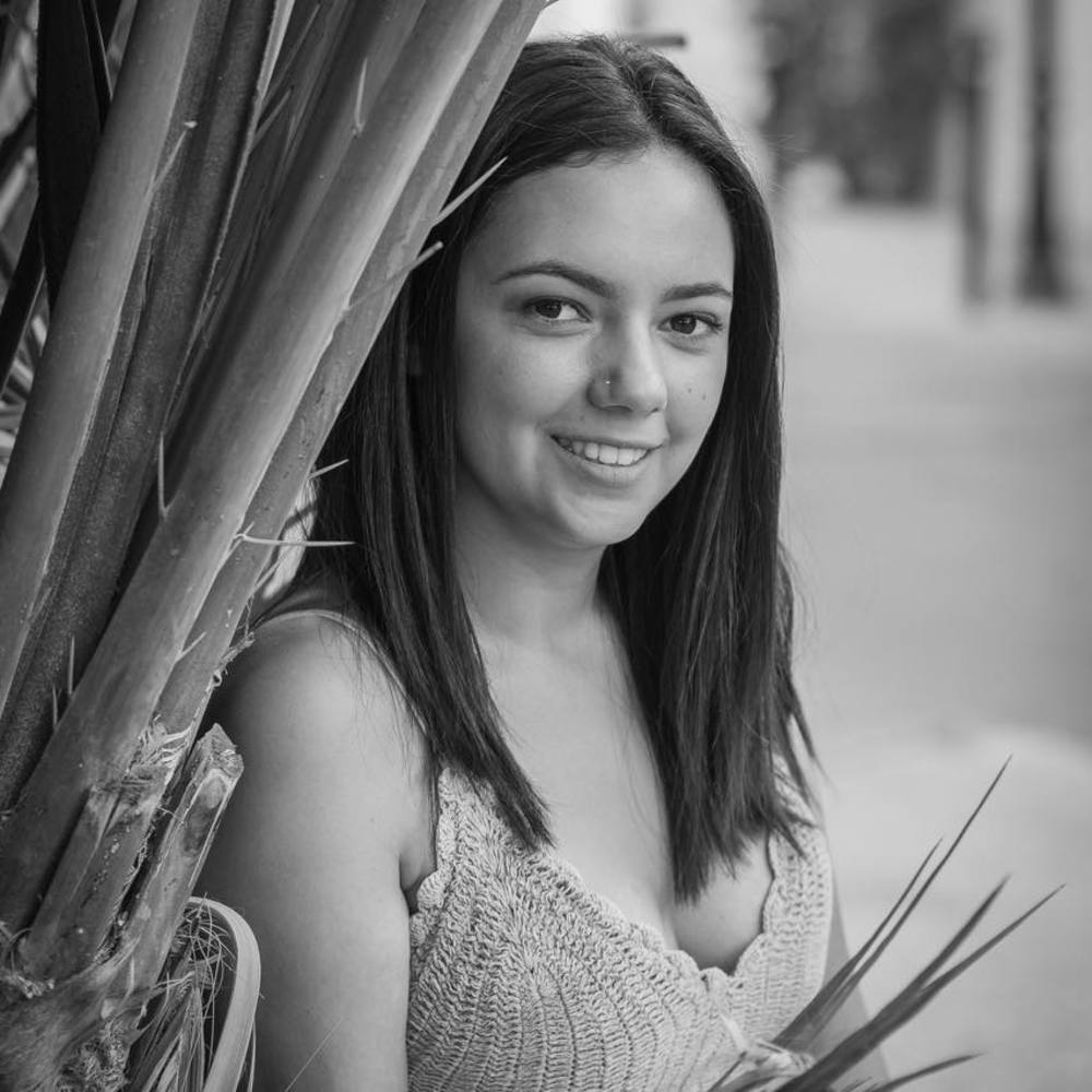 Meet your Posher, Isabelle